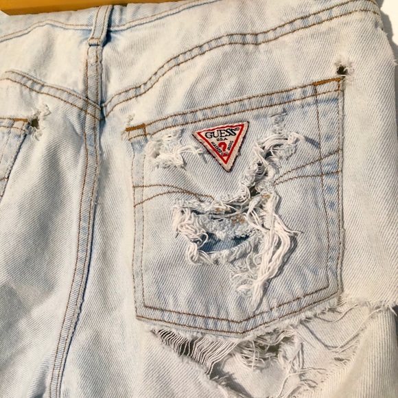 Guess Jeans Destressed Shorts - Picture 3 of 3